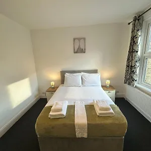 https://cambridge-central-rooms-tas-accommodations.cambridgehotelsuk.com